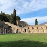 picture of ruins in Sorrento